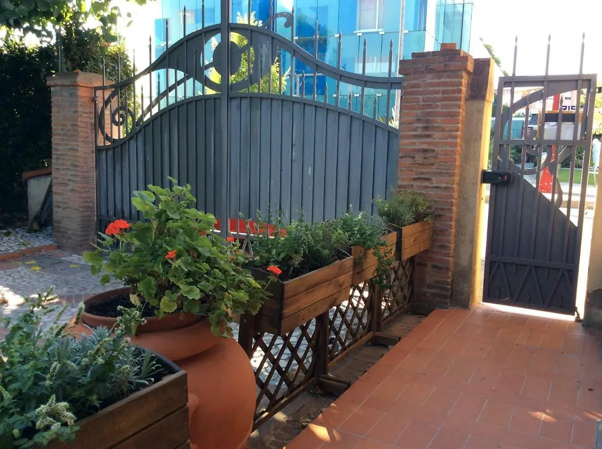 Bed And Breakfast Queen Pisa Bed & Breakfast